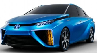 Toyota запустила в продажу на внутреннем рынке седан FCV