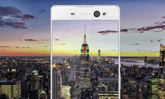 Sony представила смартфон с «селфи»-камерой на 16 МП